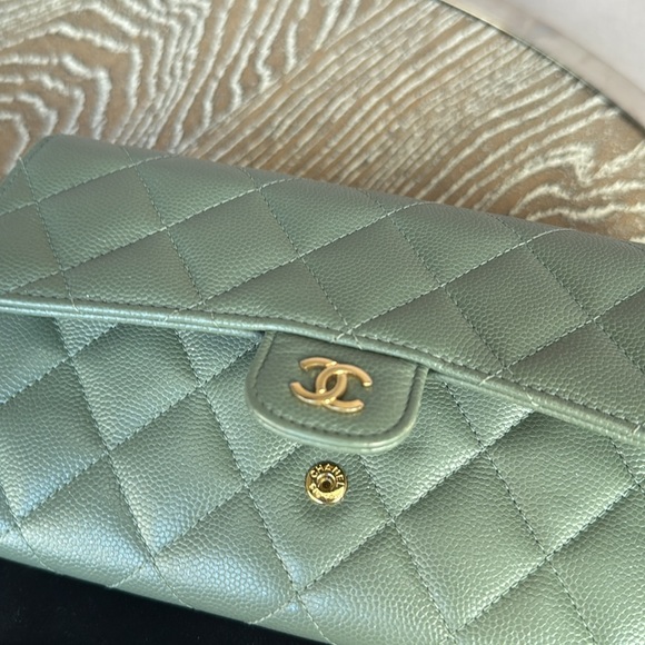 CHANEL L-GUSSET FLAP WALLET - Picture 10 of 15